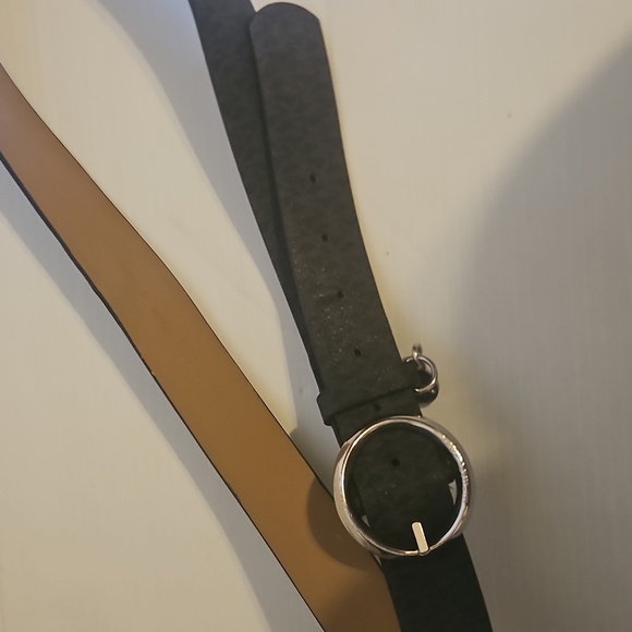 MICHAEL KORS Signature Belt with Charm Logo Brand Buckle Silver - Picture 2 of 4